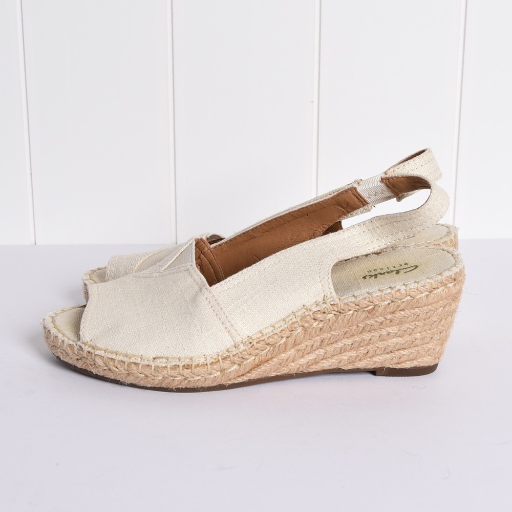 Clark's Women's espadrille wedges,‎ cream, size 7